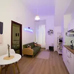 4cella Bed and breakfast Nápoles
