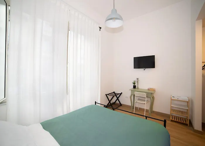 4cella Panzió Nápoly